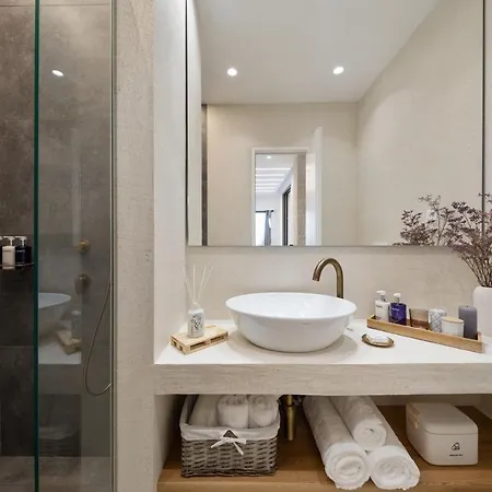 Sun N Salt Private * アギオス・ゲオルギオス・パゴン