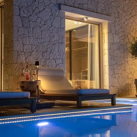 Sun N Salt Private * Agios Georgios Pagon