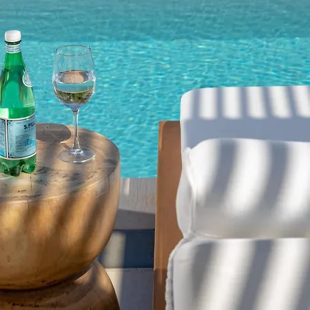 Sun N Salt Private * Agios Georgios Pagon