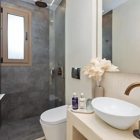 Sun N Salt Private *