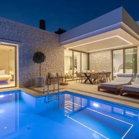 Sun N Salt Private *