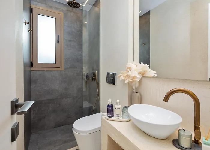 Sun N Salt Private *