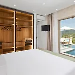Sun N Salt Private * Agios Georgios Pagon