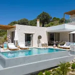 Sun N Salt Private * Agios Georgios Pagon