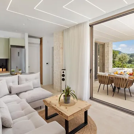 Sun N Salt Private Villa *